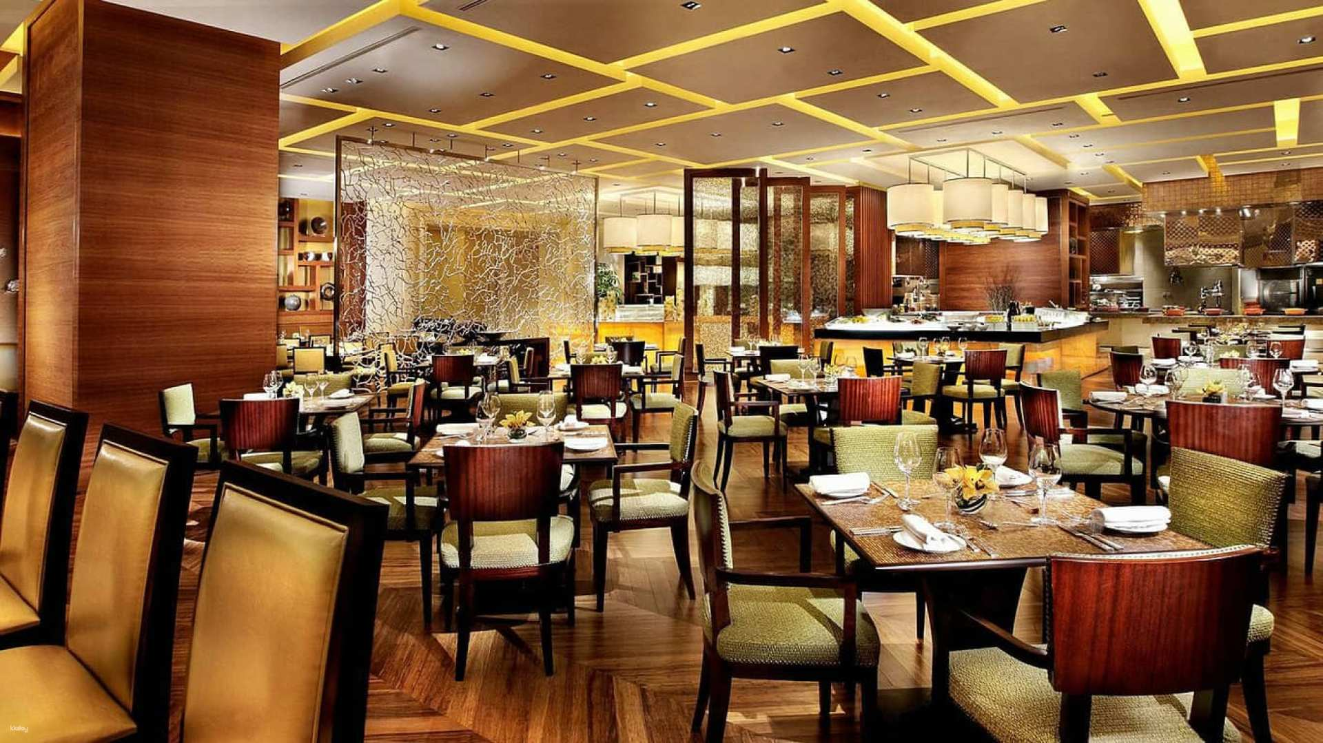 【Macau】Four Seasons Hotel Macau｜Ming Shi Restaurant Buffet - Photo 1 of 4